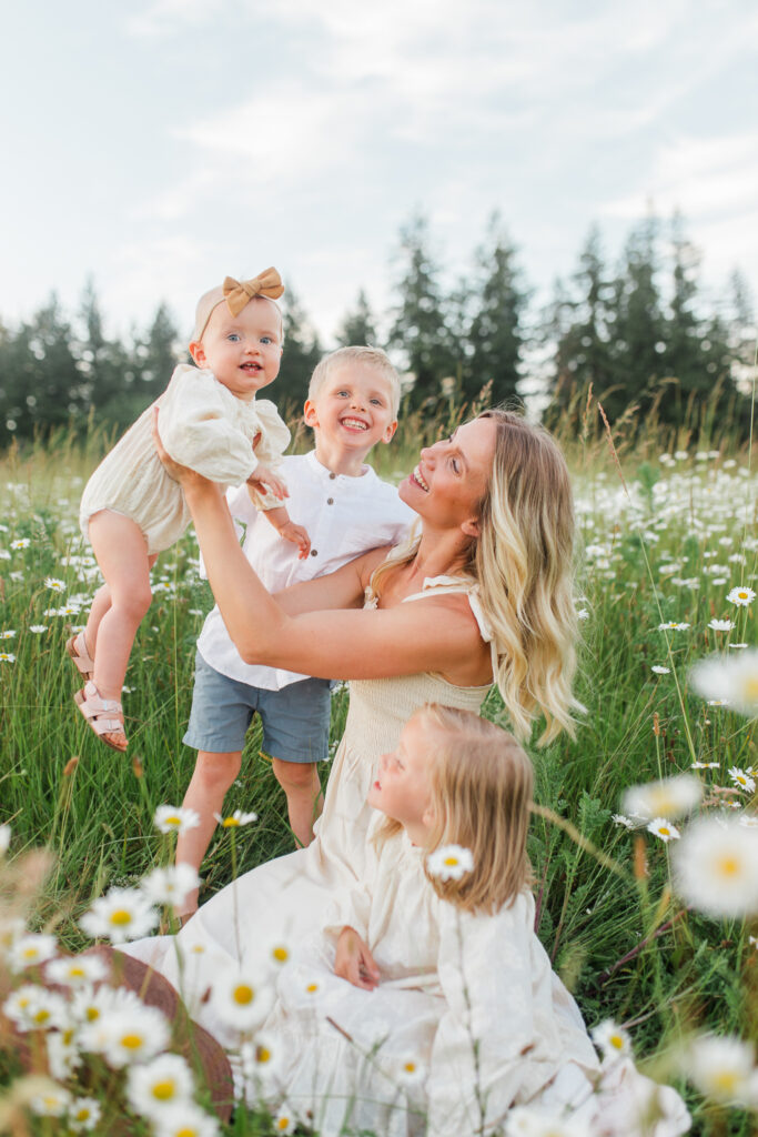 Wildflower Minis in Camas, WA for family photos.