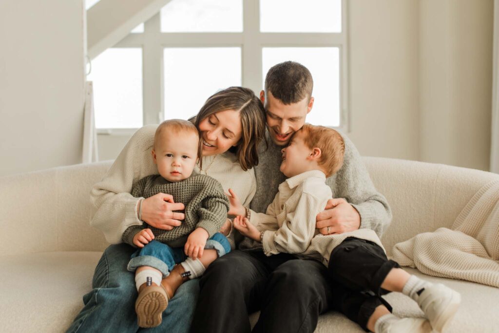 Camas WA family photographer studio holiday mini session